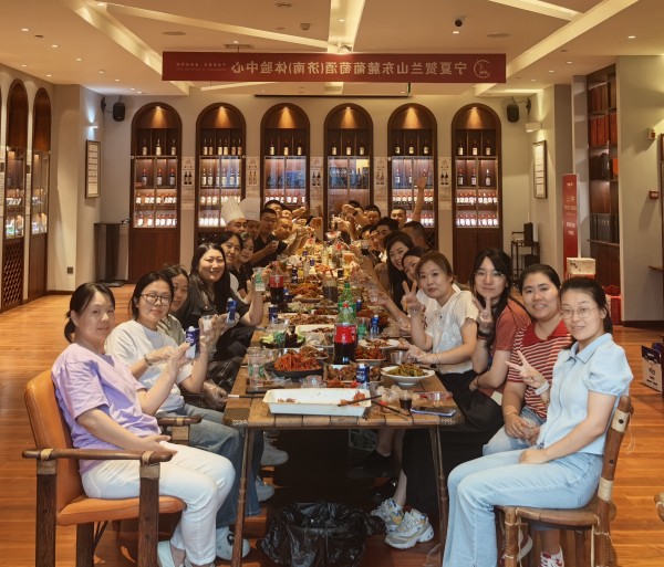 品味美食，凝聚力量——擇立燒烤party圓滿落幕